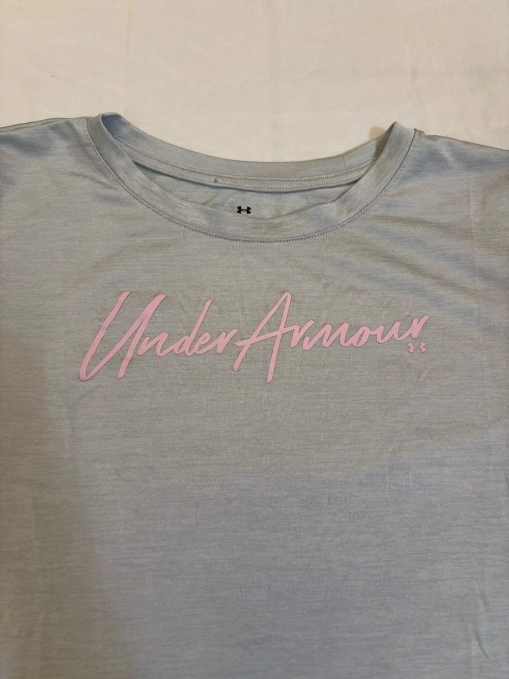 Under Armour Women’s Graphic Logo Short Sleeve Tee Gray Pink Medium Athletic